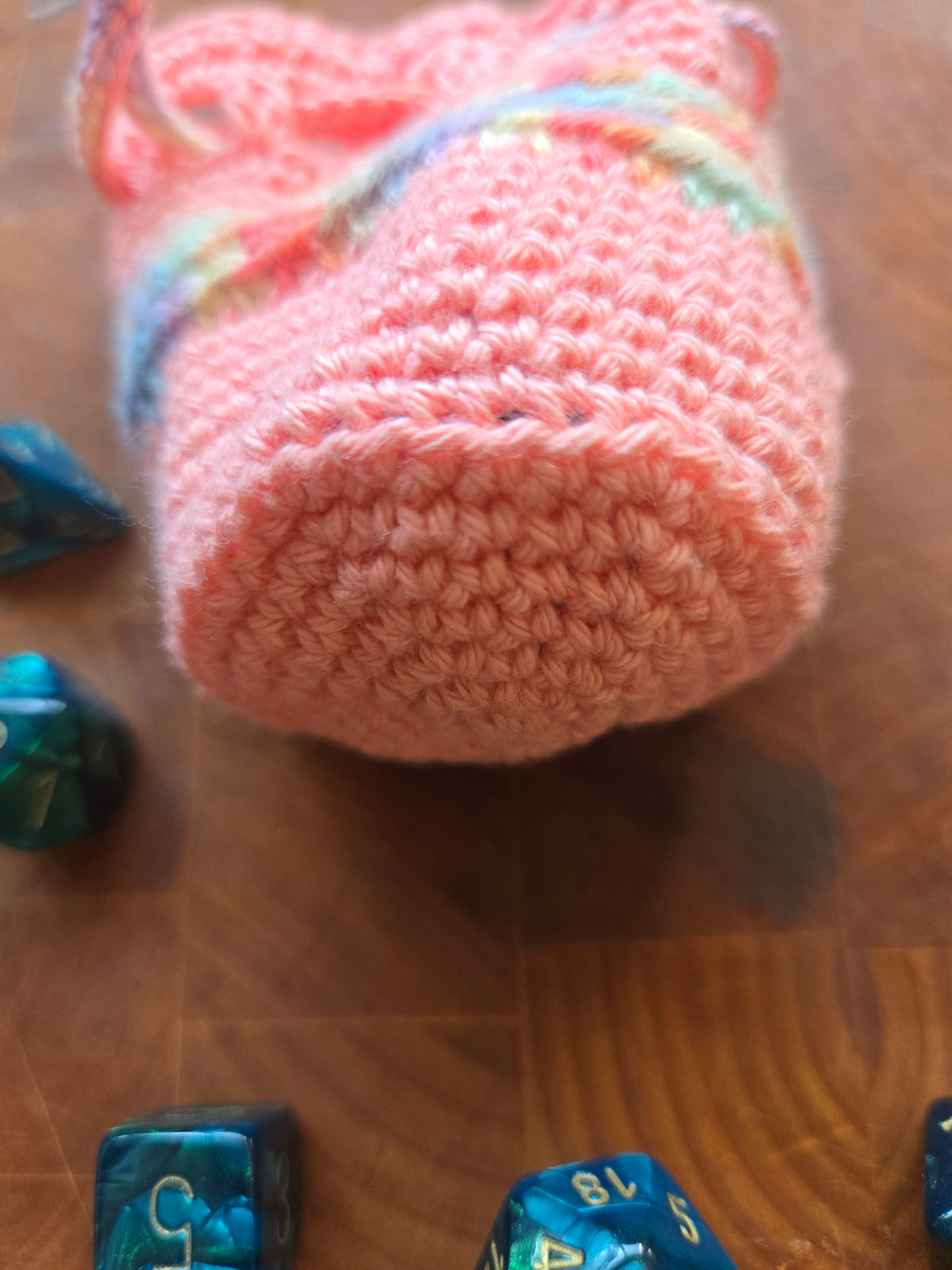 Peach and rainbow 7 die dice bag